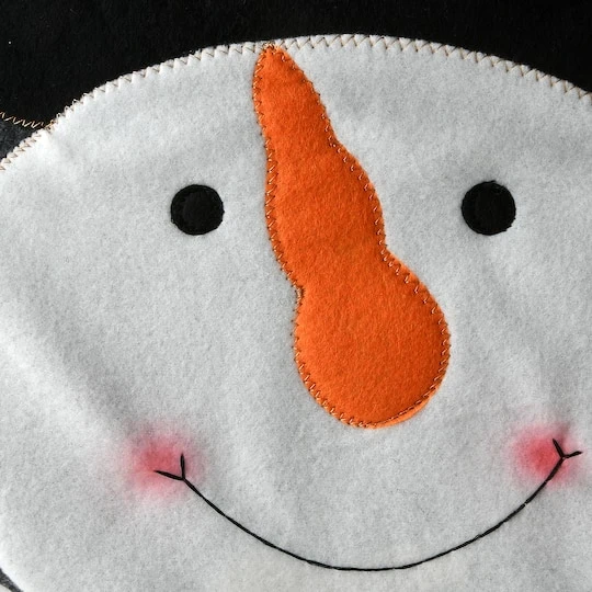 Holiday Snowman Bathroom Seat & Floor Cover Set 4 Holiday Snowman Bathroom Seat & Floor Cover Set - Image 4