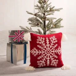 Glitzhome® Knitted Snowflake Stockings, Tree Skirt & Pillow Cover Set -Northlight Sale Store D252903S 2