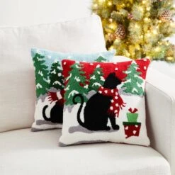 Glitzhome® Hooked Christmas Dog & Cat Throw Pillow Set 12 Glitzhome® Hooked Christmas Dog & Cat Throw Pillow Set -Northlight Sale Store D479539S 3