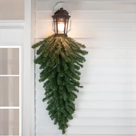 Northlight 48" Unlit Canadian Pine Christmas Teardrop Swag 6 Northlight 48" Unlit Canadian Pine Christmas Teardrop Swag - Image 6