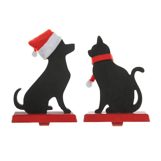 Glitzhome® Cat & Dog Metal Christmas Stocking Holder Set 9 Glitzhome® Cat & Dog Metal Christmas Stocking Holder Set - Image 9