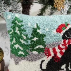 Glitzhome® Hooked Christmas Dog Pillow -Northlight Sale Store D652353S 3