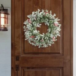 24" Pinecones & Berries Decorated Wreath -Northlight Sale Store D659674S 4