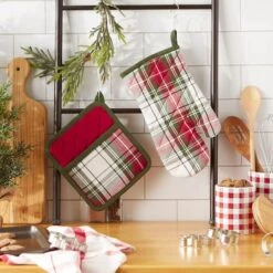 DII® Christmas Plaid Oven Mitt & Potholder Set -Northlight Sale Store D660557S 4