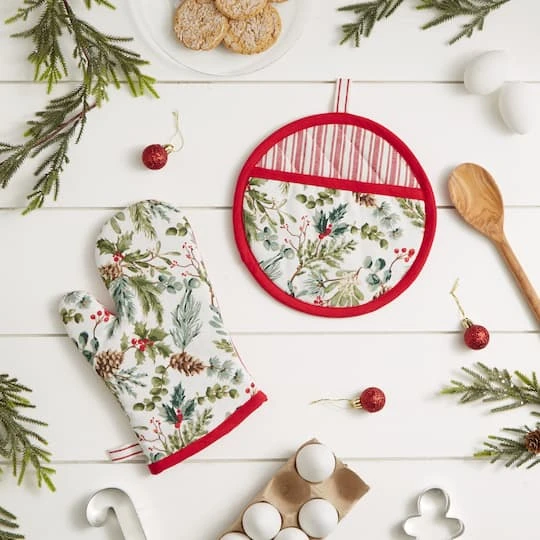 DII® Heritage Holiday Sprigs Oven Mitt & Potholder Set 5 DII® Heritage Holiday Sprigs Oven Mitt & Potholder Set - Image 5