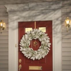30" LED Snowy Sheffield Spruce Wreath -Northlight Sale Store D677559S 2